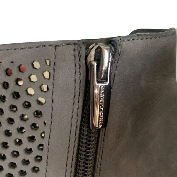 VINCE CAMUTO Levesna Ankle Bootie In Perforated Grey Gravel Nubuck Leather Sz 9 - Picture 6 of 13